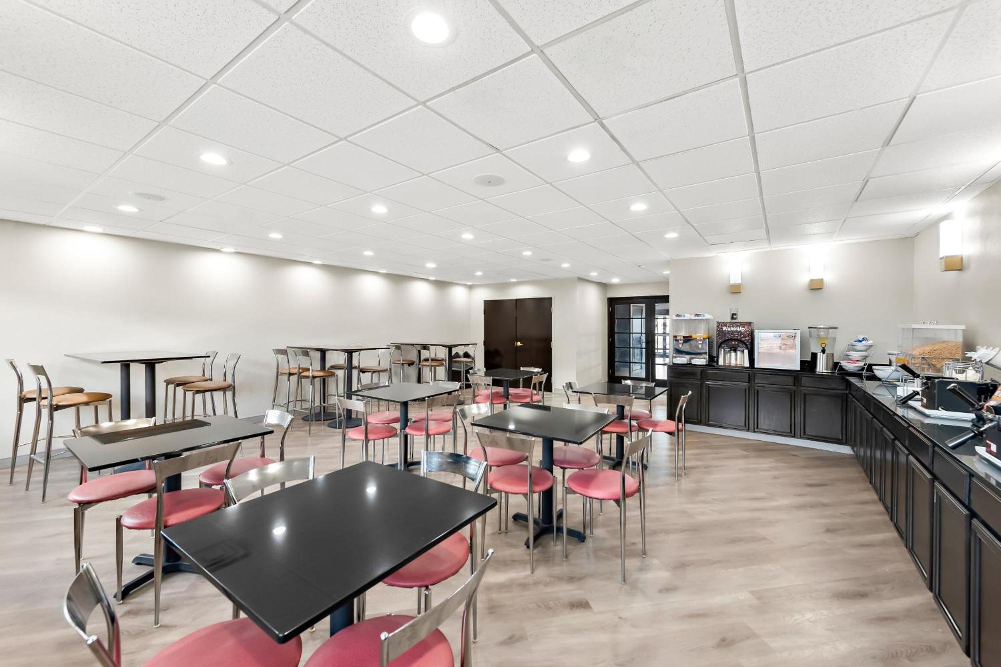 Comfort Suites Колумбус Екстер'єр фото
