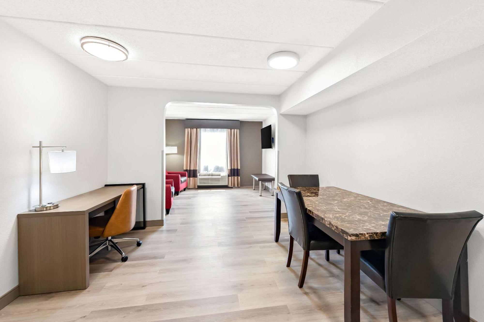 Comfort Suites Колумбус Екстер'єр фото