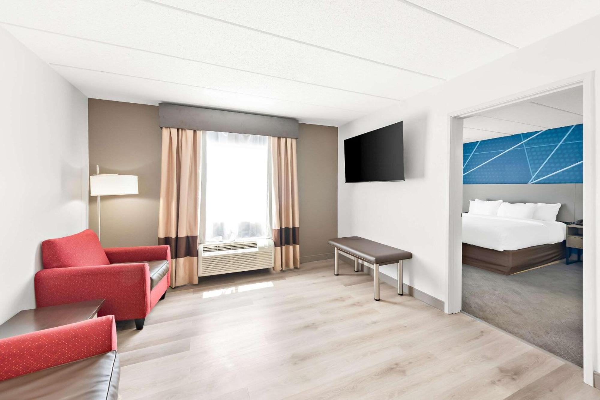 Comfort Suites Колумбус Екстер'єр фото