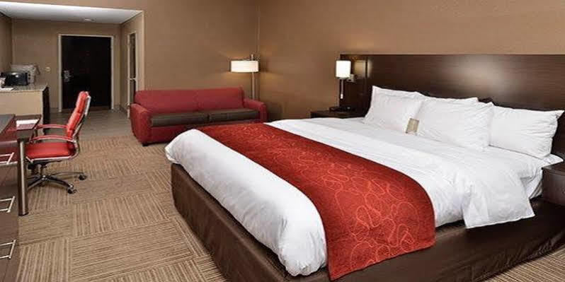 Comfort Suites Колумбус Екстер'єр фото